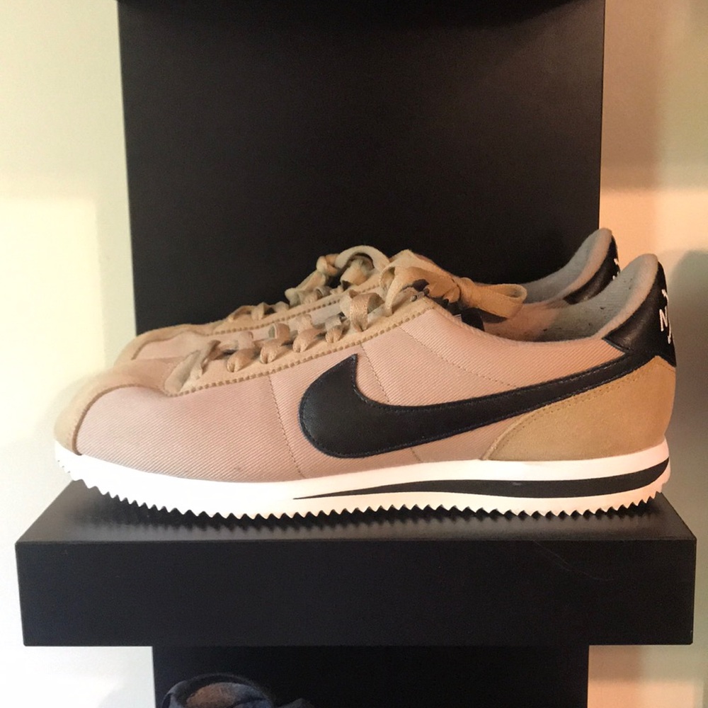 Nike Cortez QS - Size 12